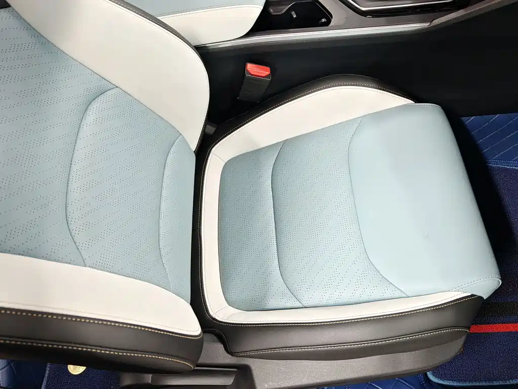Geely Emgrand S — миниатюра 13