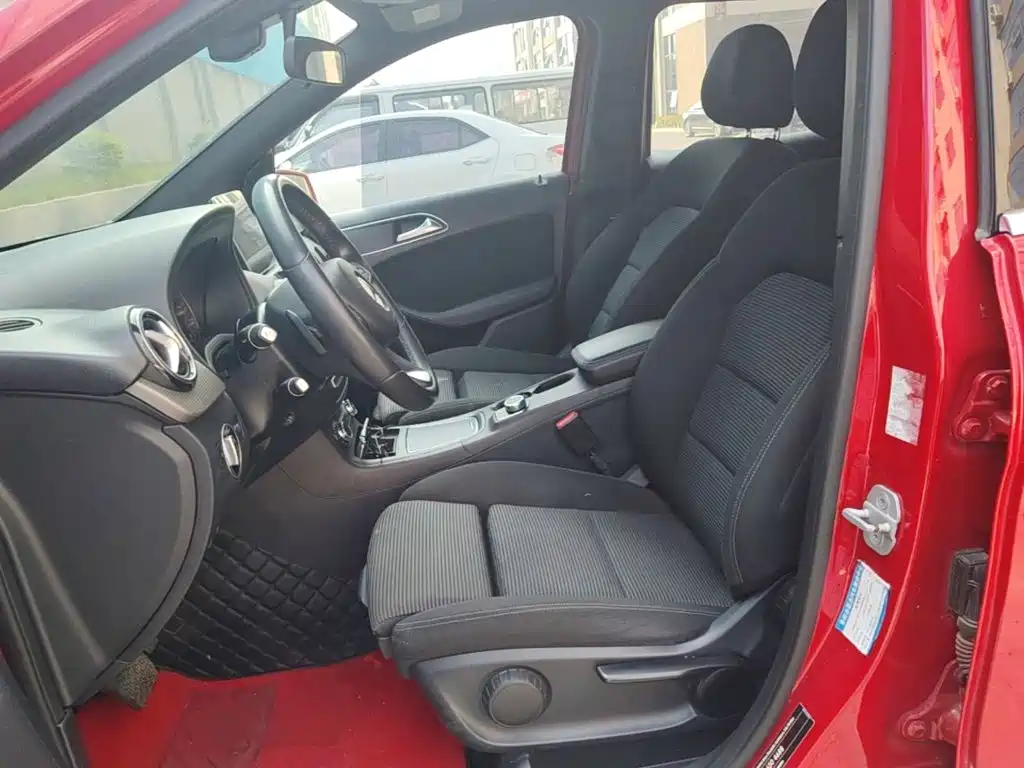 Mercedes-Benz B-Class — миниатюра 15