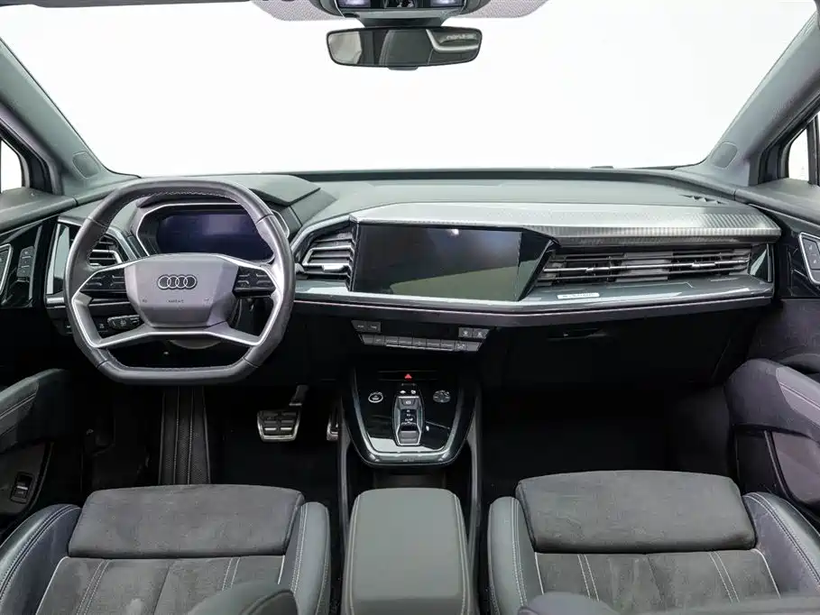 Audi Q4 e-tron 2023 50 e-tron quattro