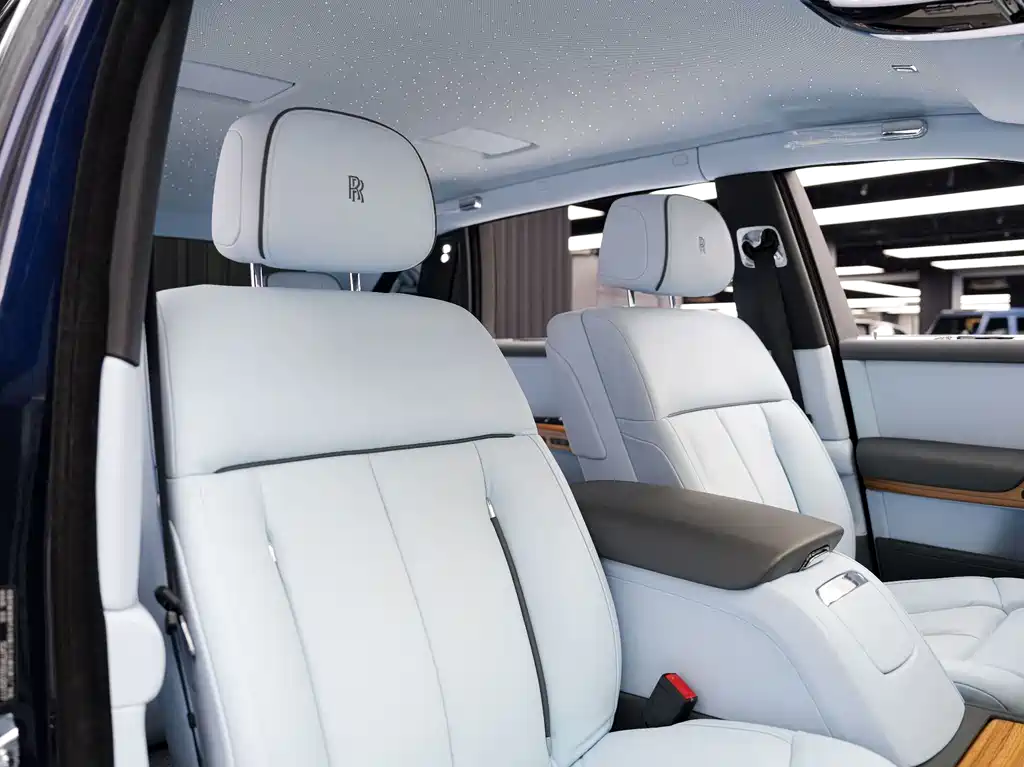 Rolls-Royce Phantom — миниатюра 14