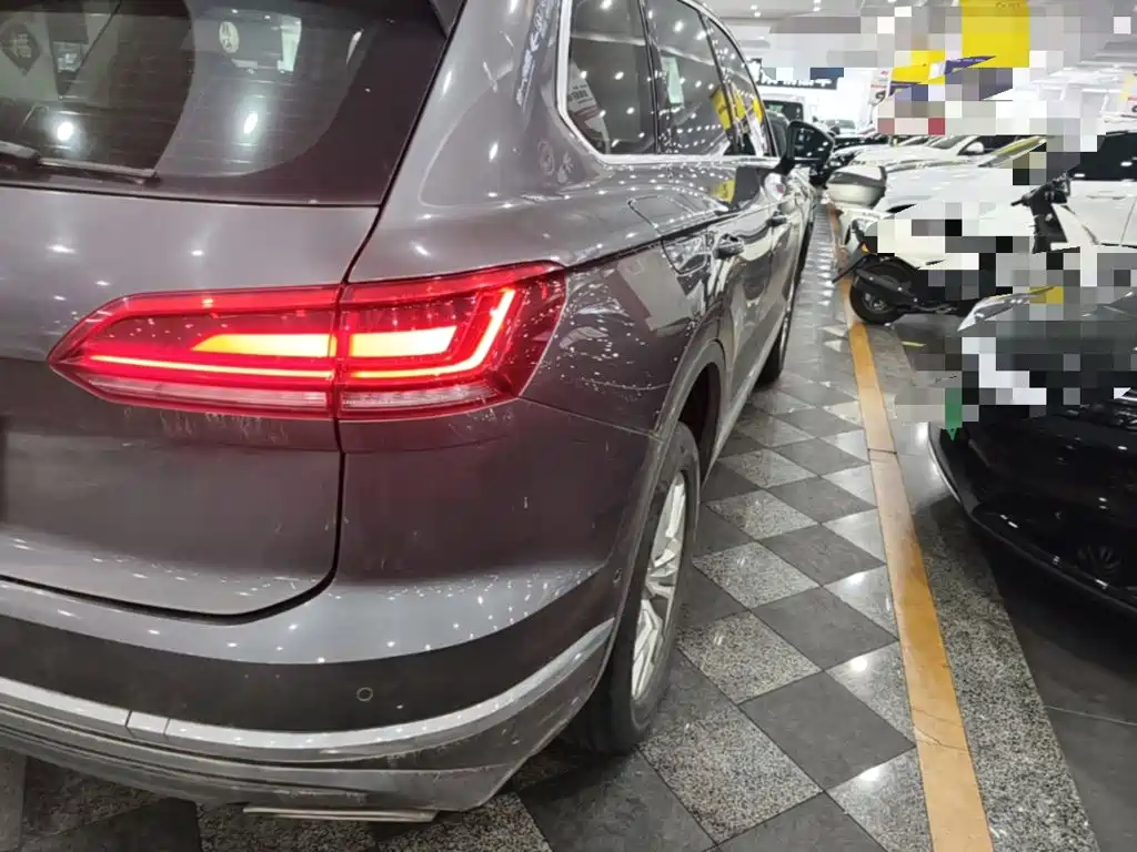 Volkswagen Touareg 2021 2.0TSI