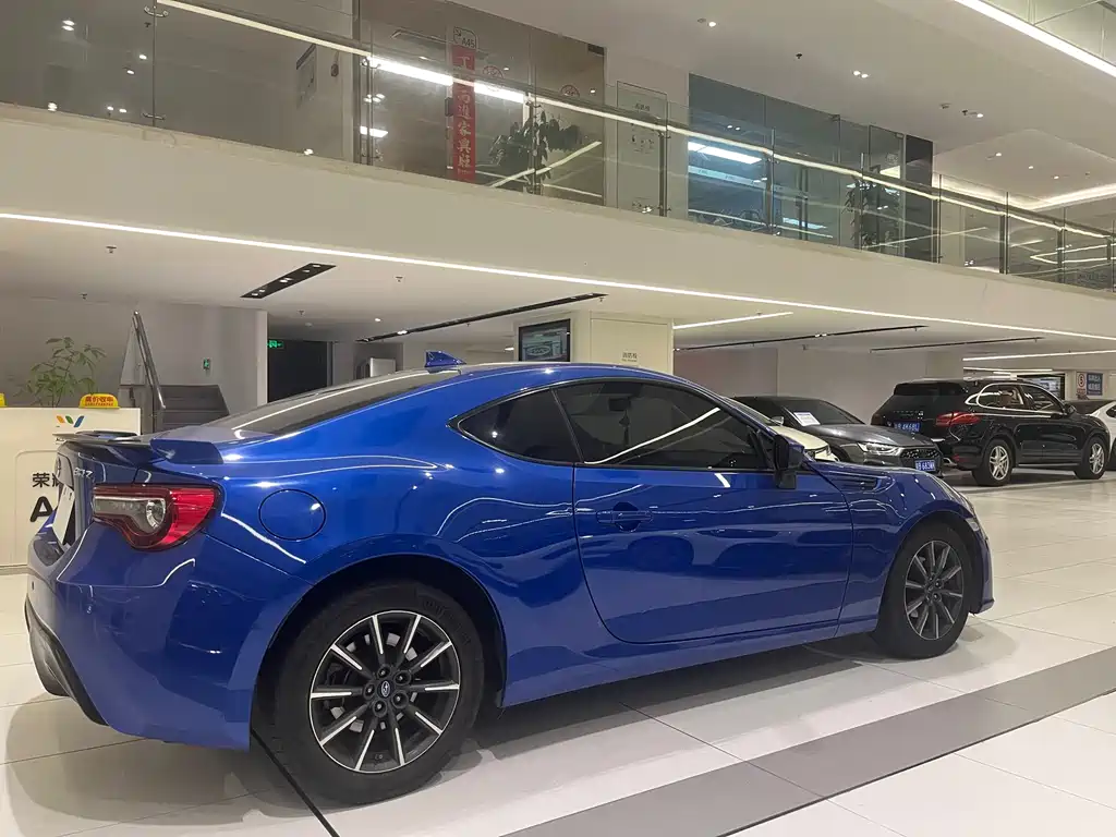 Subaru BRZ — миниатюра 9