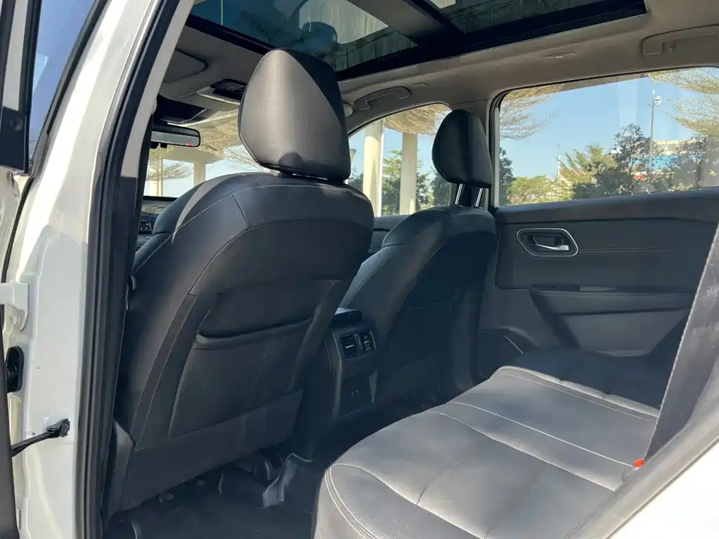 Nissan X-Trail — миниатюра 6