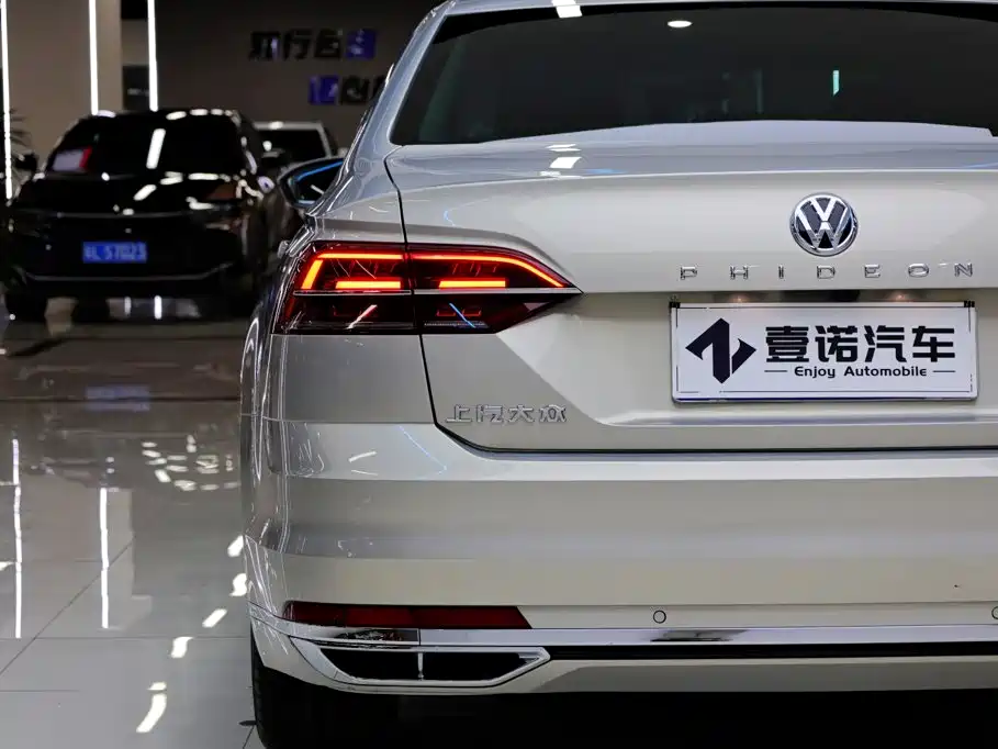Volkswagen Phideon — миниатюра 8