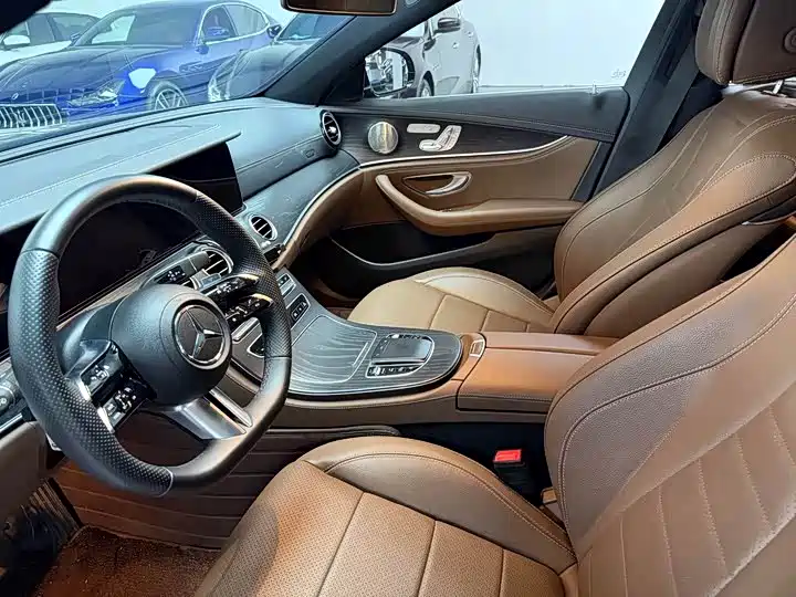 Mercedes-Benz E-Class E 2023 E 300 L Sport Luxury