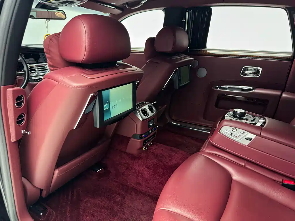 Rolls-Royce Ghost — миниатюра 19