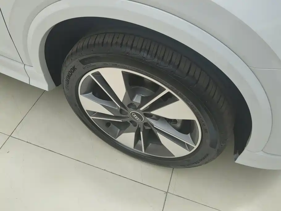 Audi Q2L — миниатюра 6