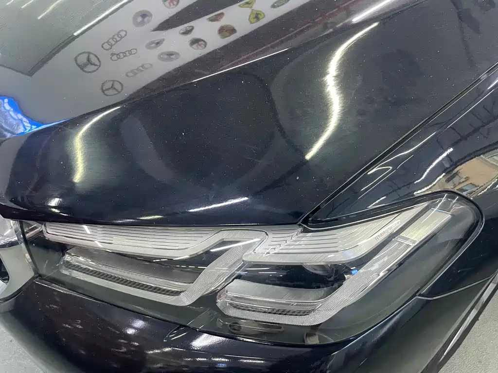 BMW 5 Series — миниатюра 7