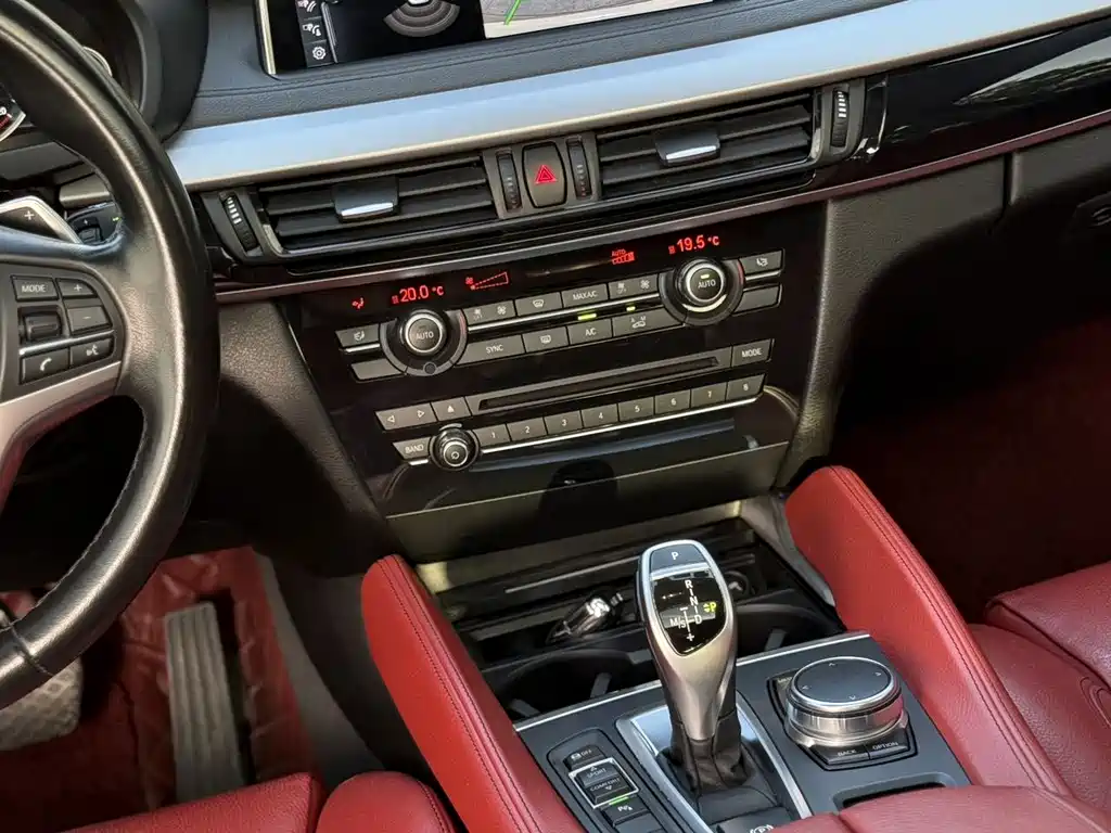 BMW X6 2015 xDrive35i Lead