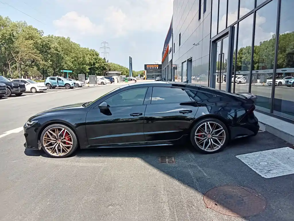 Audi A7L — миниатюра 3