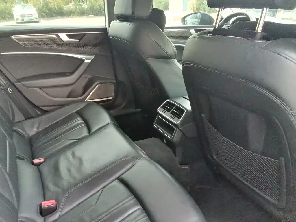 Audi A7L — миниатюра 16