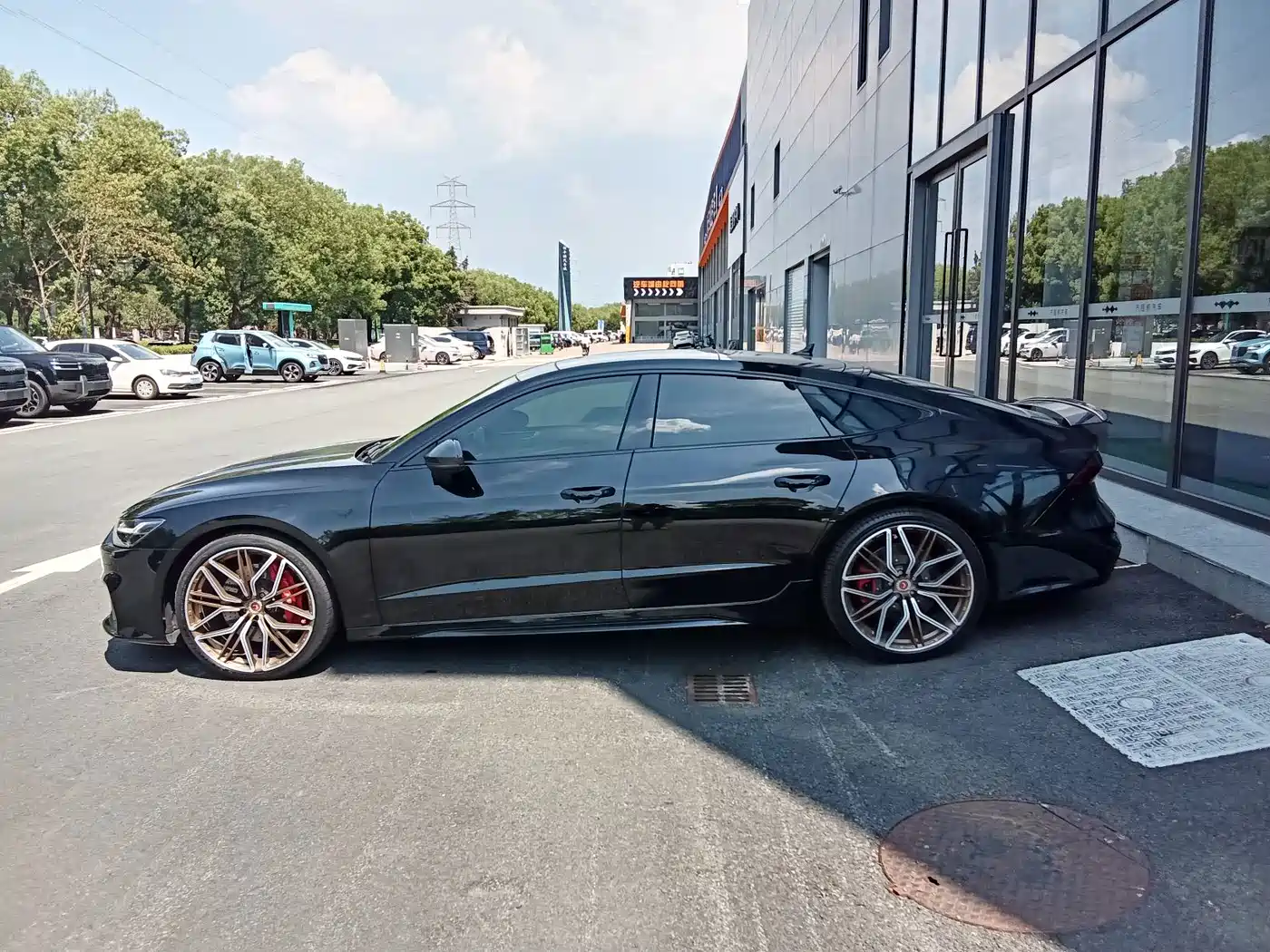 Audi A7L id 4669201 из Китая 11