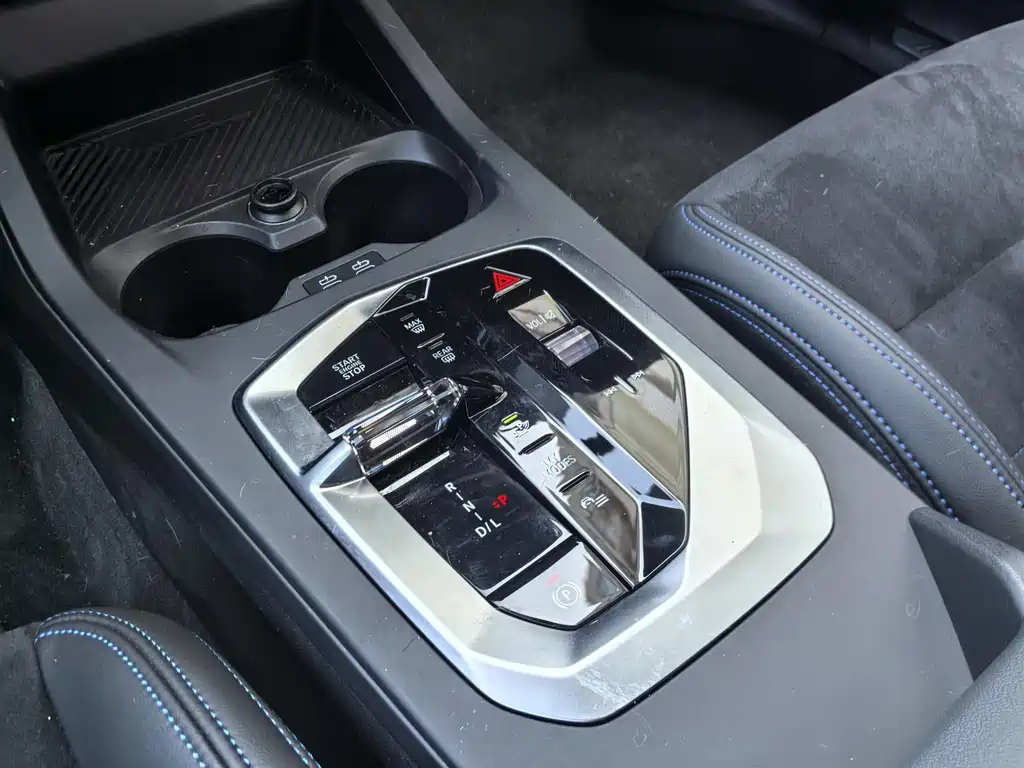 BMW 2 Series — миниатюра 9
