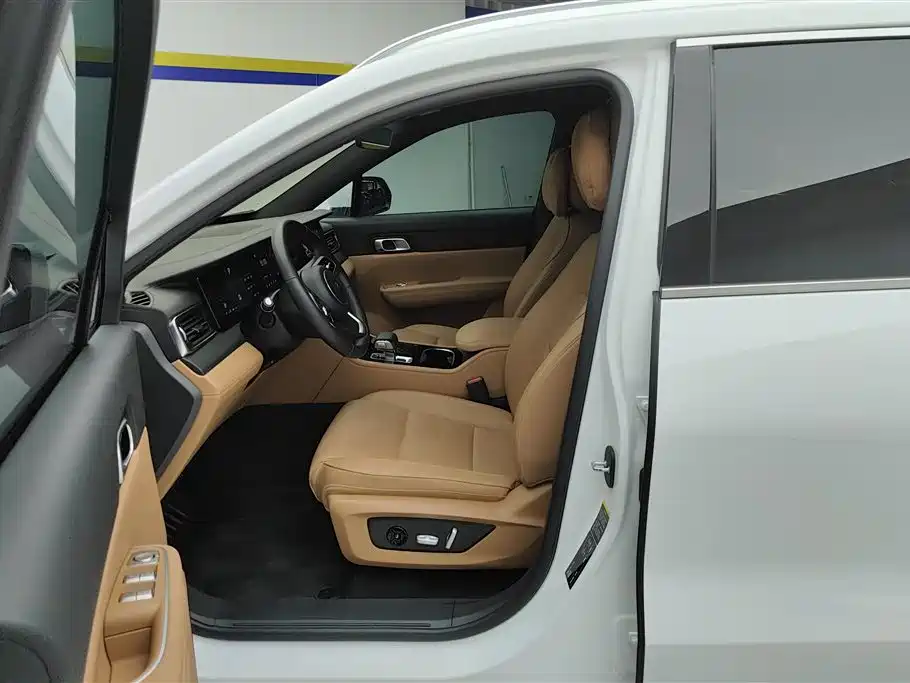 Li Auto ONE 2021 6 мест