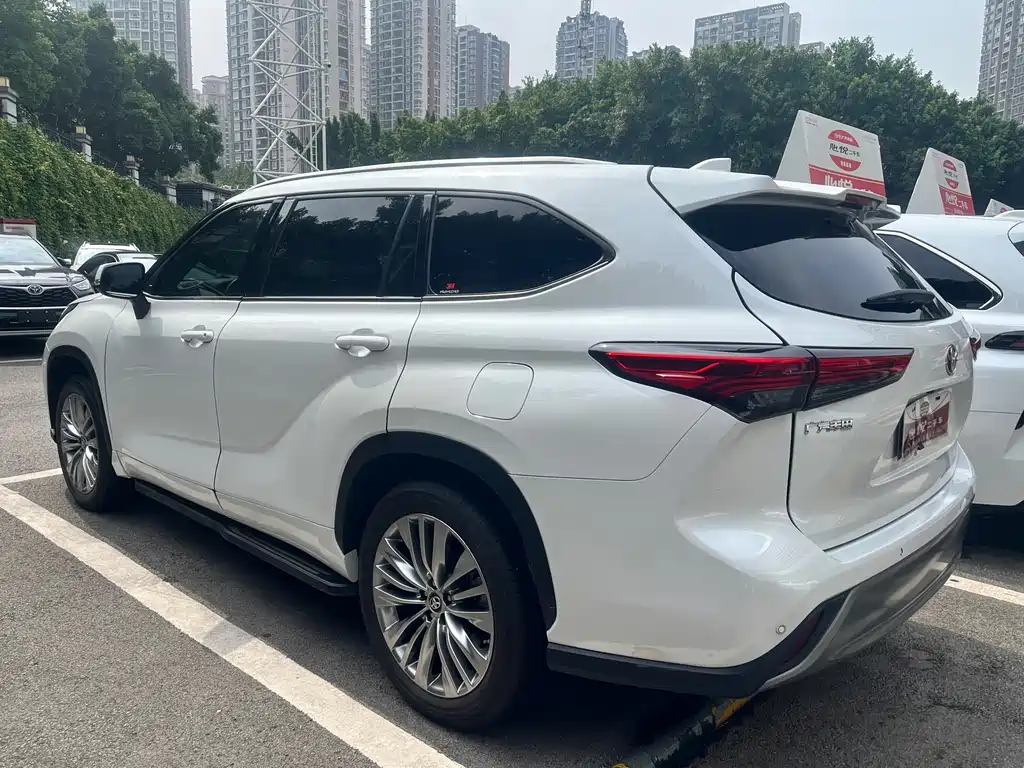 Toyota Highlander — миниатюра 4
