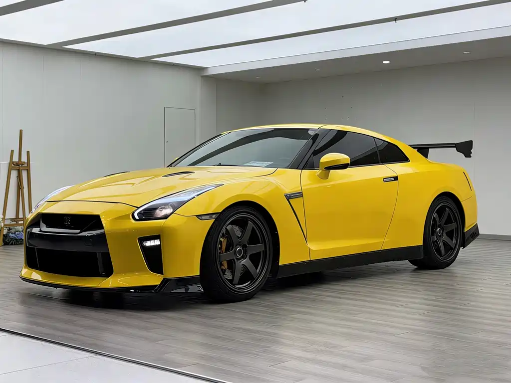 Nissan GT-R 2012