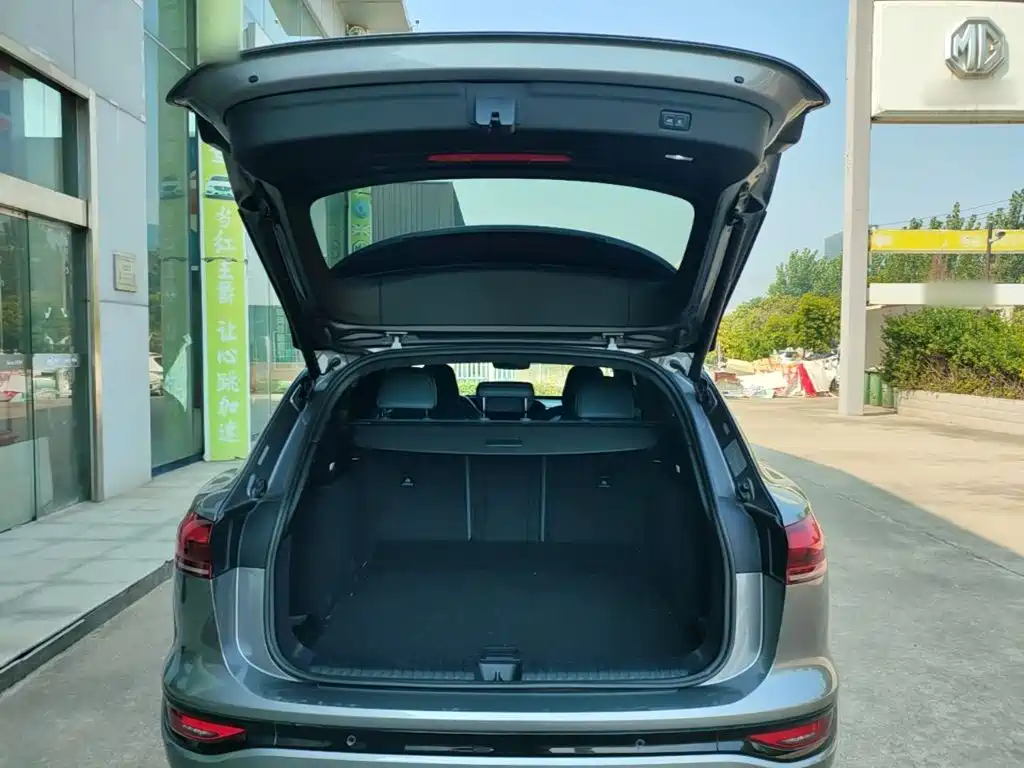Audi Q6L e-tron — миниатюра 19