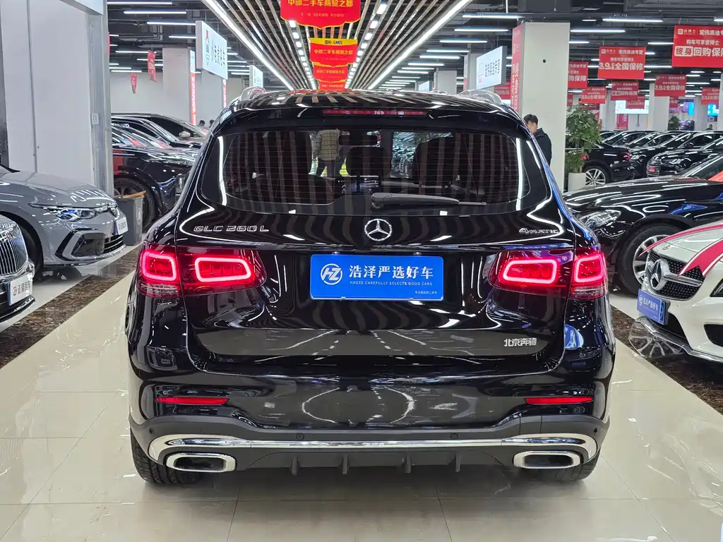 MERCEDES-BENZ GLC