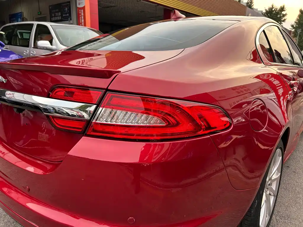Jaguar XF — миниатюра 23