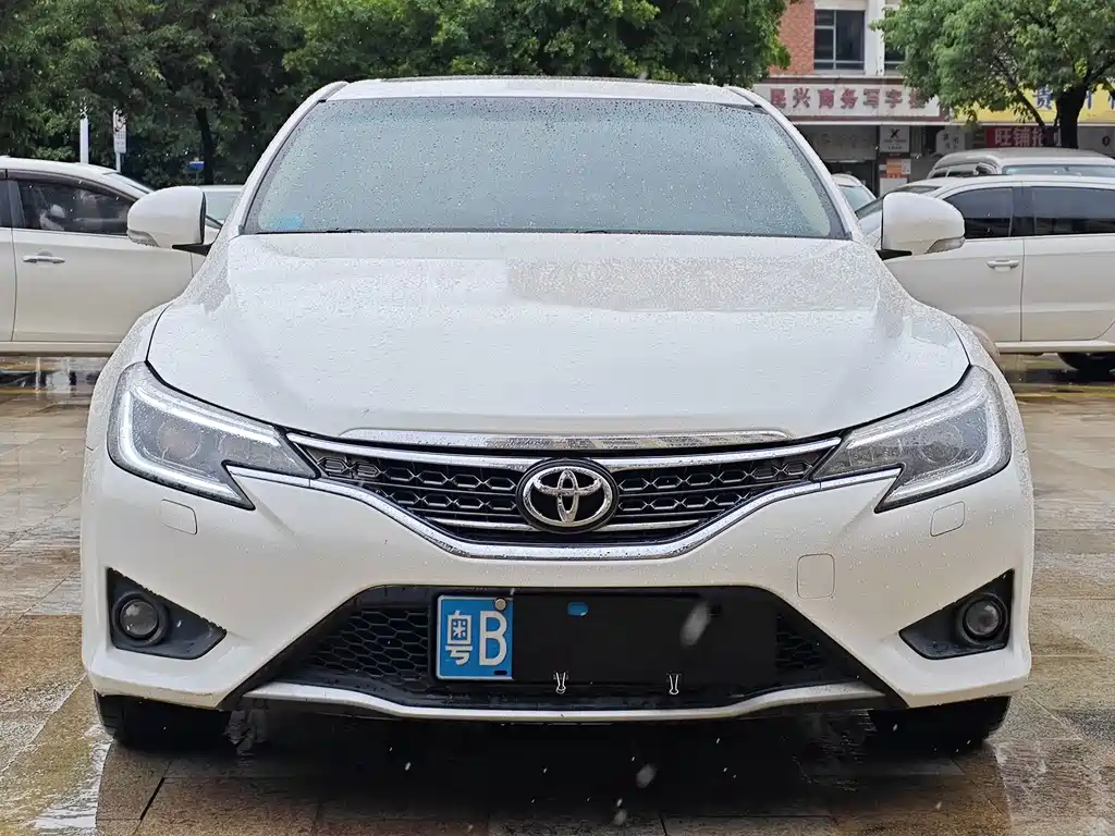Toyota Reiz — миниатюра 2