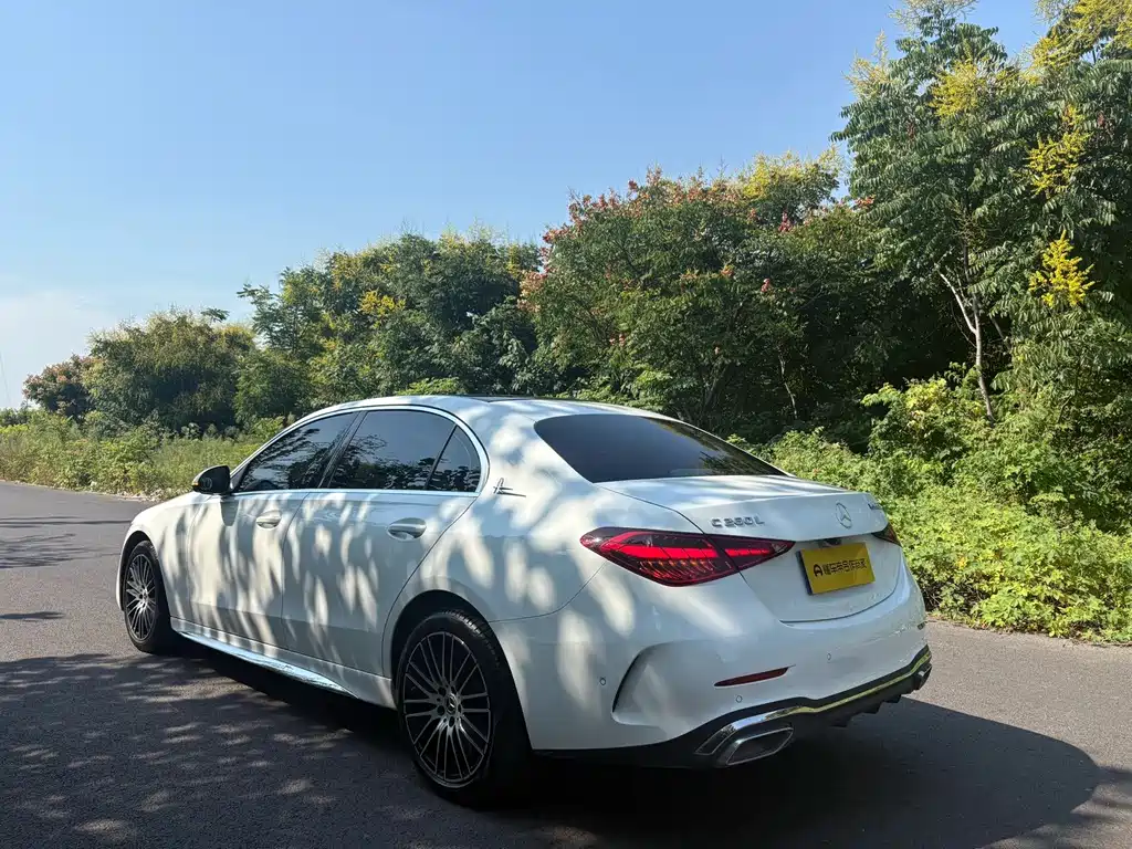 Mercedes-Benz C-Class — миниатюра 3