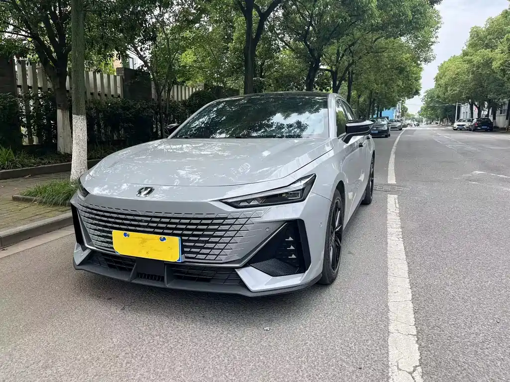 Changan UNI-V 2022