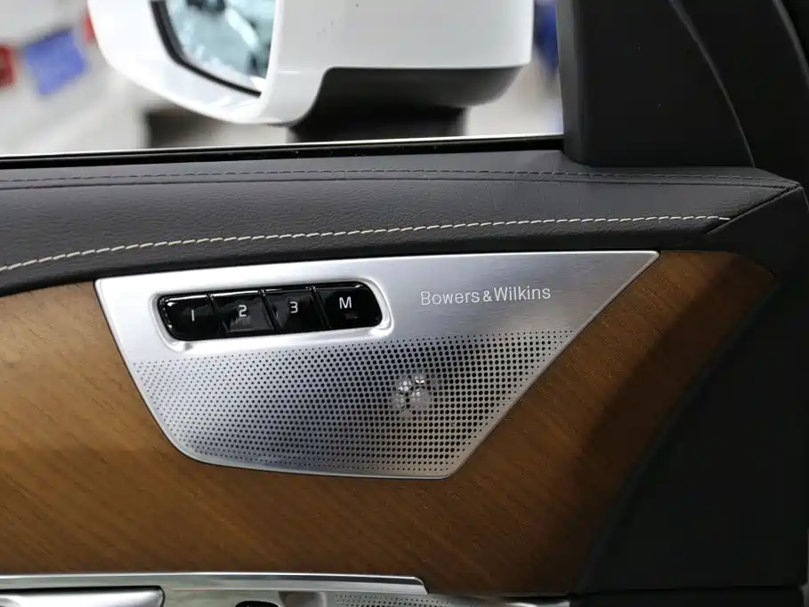 Volvo XC90 — миниатюра 16