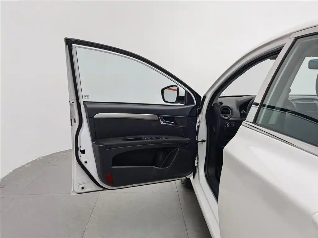 Roewe 350 2015 1.5L MT Luxury
