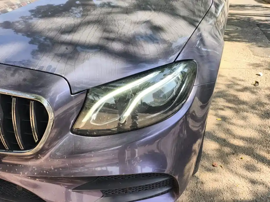 Mercedes-Benz E-Class — миниатюра 5
