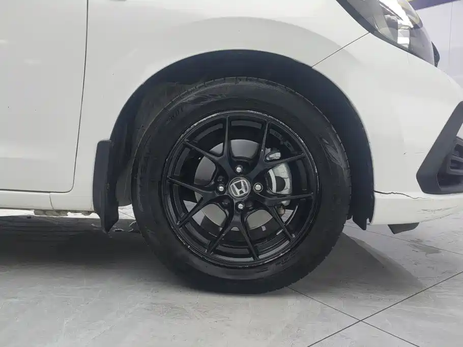 Honda Fit — миниатюра 6