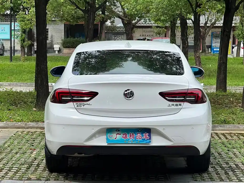 Buick Regal — миниатюра 6