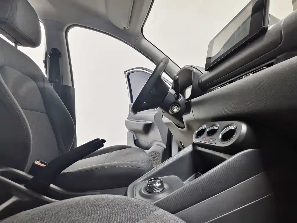 Wuling Hongguang EV — миниатюра 14