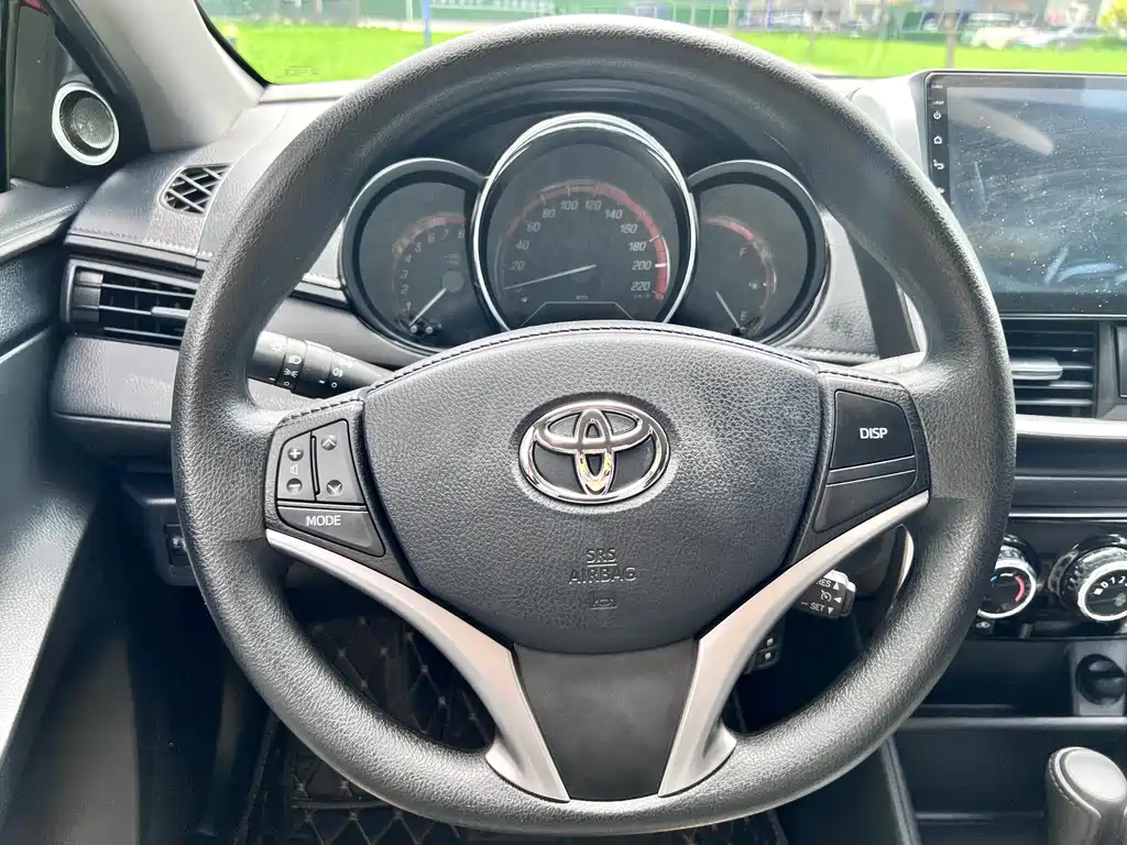 Toyota Yaris L — миниатюра 22