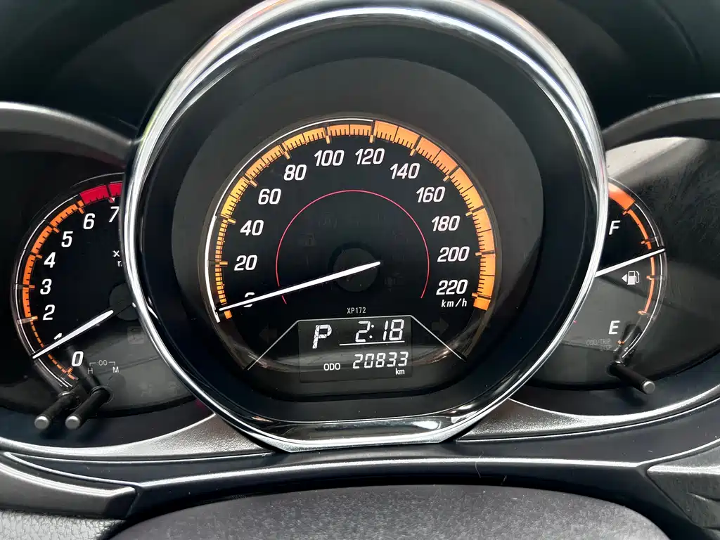 Toyota Yaris L — миниатюра 23
