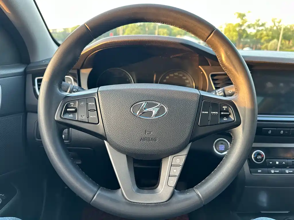 Hyundai Mistra — фотографии объявления, Фото 16