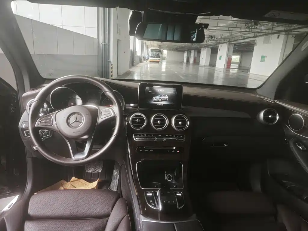 Mercedes-Benz GLC — миниатюра 12