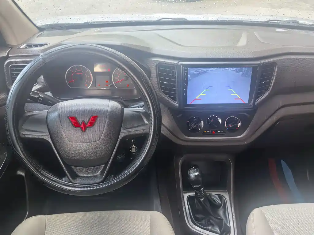 Wuling Hongguang V — миниатюра 10