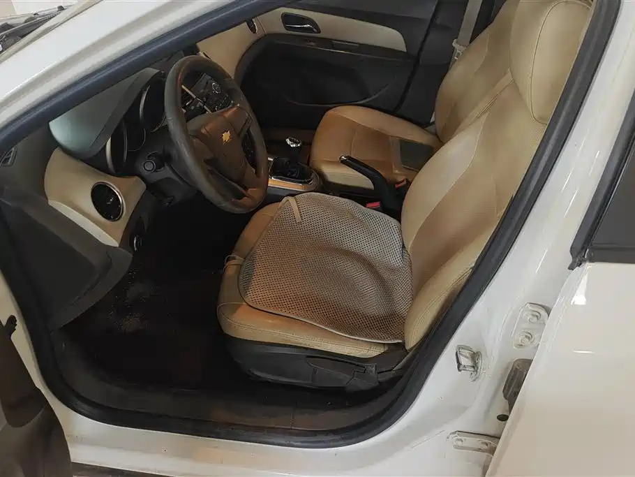 Chevrolet Cruze 2015 1.5L SL MT