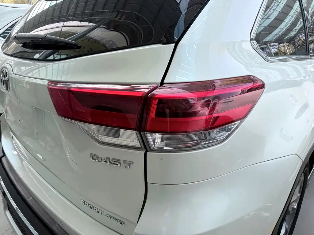 Toyota Highlander — миниатюра 20