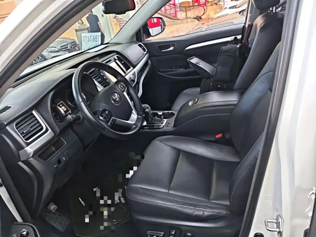 Toyota Highlander — миниатюра 15
