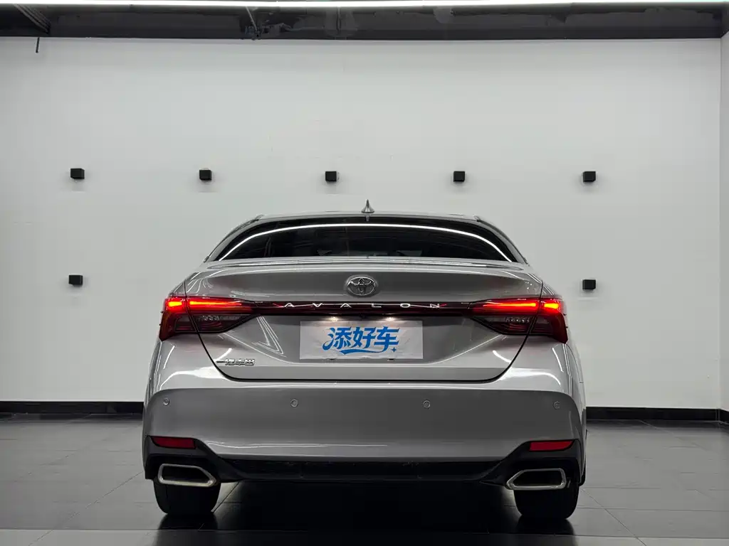 Toyota Avalon — миниатюра 13