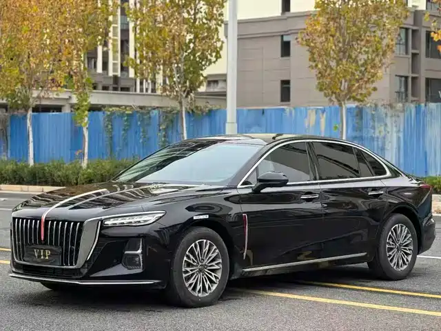 RED FLAG HONGQI H5 2023