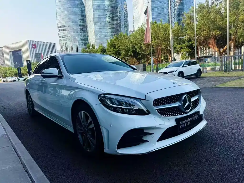 Mercedes-Benz C-Class — миниатюра 3