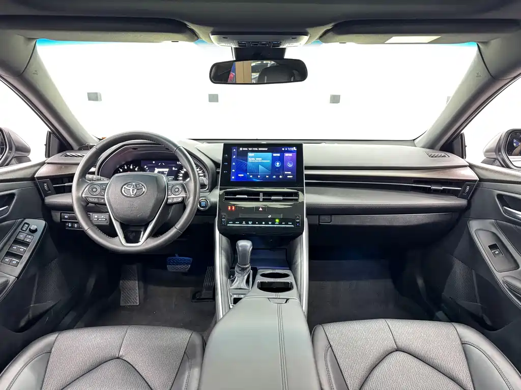 Toyota Avalon — миниатюра 8