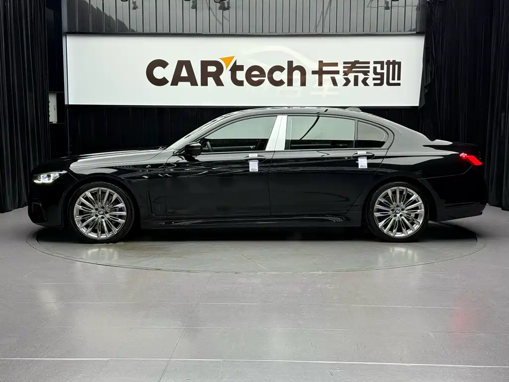 BMW  7 SERIES