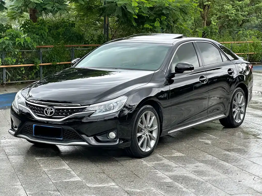 Toyota Reiz