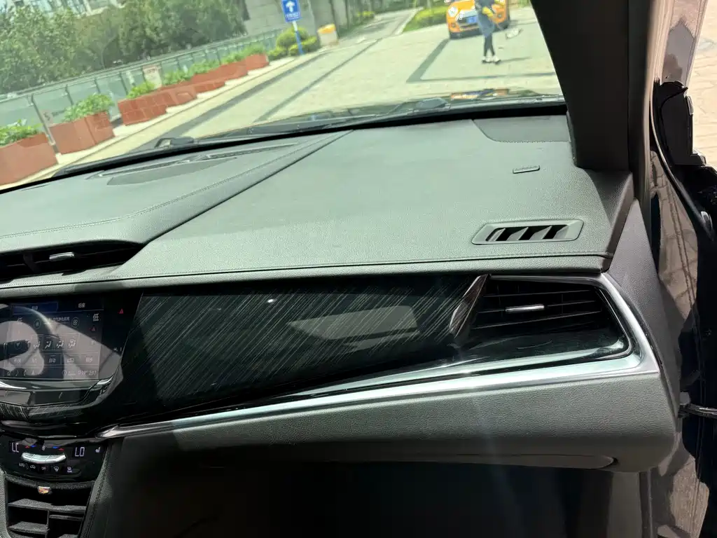 Cadillac XT6 — миниатюра 48
