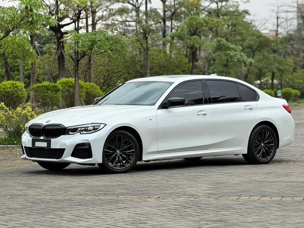BMW 3 Series 2021