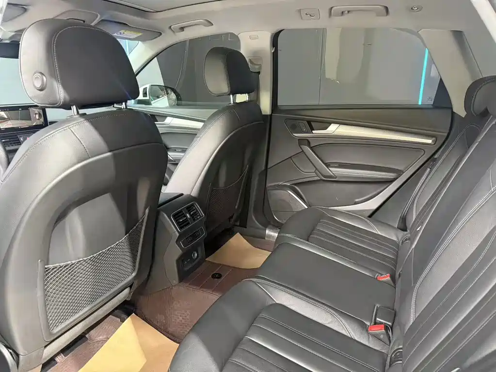 Audi Q5L — миниатюра 10