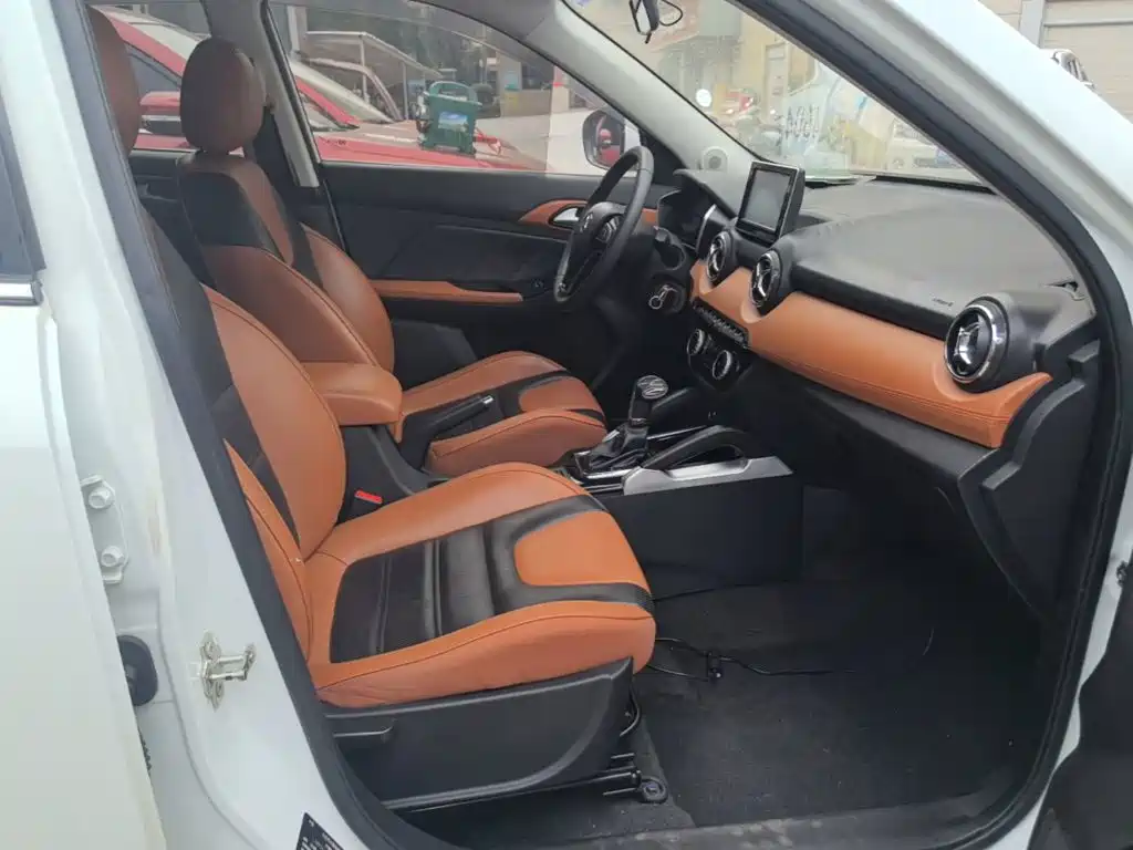 BAIC Senova X35 — миниатюра 25